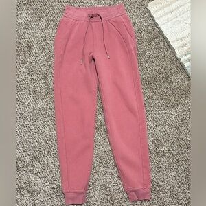 Lululemon Scuba High-Rise Jogger Brier Rose Size 2
